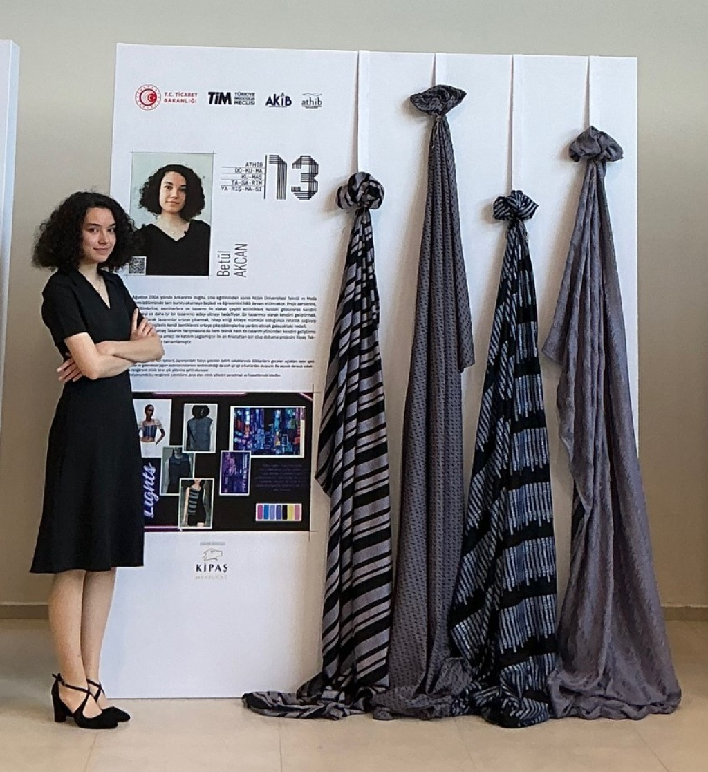 1732096866-Betül 1.jpg